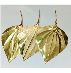 Juego de 3 Adornos de Pared de Hoja de Betel de Latón, Decoración de Pared de Hoja de Paan Dorada, Arte de Pared Metálico Tradicional, Vastu, Hogar, Templo, Sala de Estar - Product Image 1