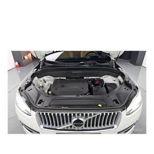 Para Volvo XC90 B6 Ultimate con Volante a la Izquierda, Caja de Cambios Automática, Cámara Trasera, Modelo Mayo 2023, 9,222 km, Azul Brillante - Product Image 6