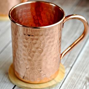 Taza de Cobre Vintage con Asa, Diseño Vintage con Patrón Grabado, Vajilla para Bebidas - Product Image 4
