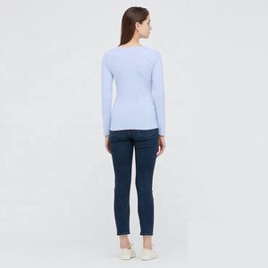 T-shirt femme en coton de haute qualité T-shirts toutes saisons Vêtements décontractés Chemises d'extérieur pour filles chemise avec logo personnalisé - Product Image 3
