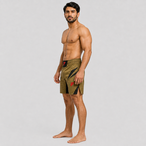 Shorts de MMA professionnels conçus avec des matériaux de qualité supérieure pour un confort de mouvement illimité et des performances durables. - Product Image 3
