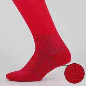 Chaussettes de sport d'hiver en coton confortables en gros, chaussettes longues chaudes et respirantes pour hommes avec logo personnalisé à la mode - Product Image 6