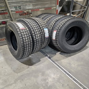 Neumático Radial de Alto Rendimiento 11R24.5 Usado para Eje Delantero, Diseño de Banda de Rodadura Eficiente en Consumo de Combustible, Carcasa Reutilizable, DOT - Product Image 4