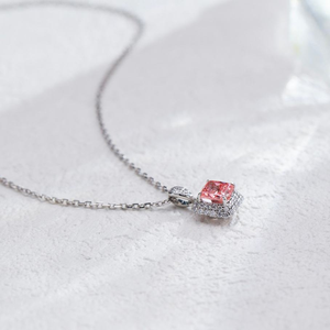 สร้อยคอจี้เพชรสร้างในห้องปฏิบัติการสีชมพูหรูหรา PT950 แพลตตินั่ม 083 กะรัต VS2 ทรงคุชชั่น MSN 715 ของขวัญแต่งงาน เครื่องประดับ - Product Image 2