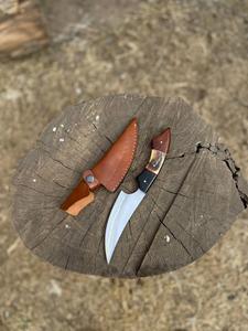Cuchillo Profesional Hecho a Mano de Acero de Damasco con Gancho para Deshuesar y Pielar, Mango de Cuerno, para Caza y Camping al Aire Libre, Venta al por Mayor OEM ODM - Product Image 5