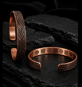 กำไลข้อมือทองแดงแท้ลายฉลุสีเข้มสไตล์วินเทจ ดีไซน์ประณีต สวยงามทันสมัย - Product Image 3