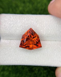 Superbe Citrine naturelle de Madeira, jaune orangé, pierre précieuse taillée de haute qualité pour la fabrication de bijoux fins - Product Image 2