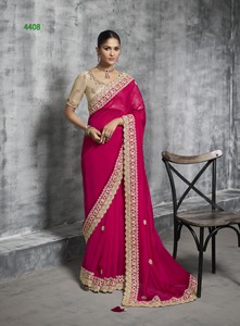 Nuevo Saree de Organza de Seda Premium con Bordado Multicolor, Trabajo de Pallu con Diseño de Gusanos Cortados y Diamantes Swarovski en Toda la Prenda - Product Image 4