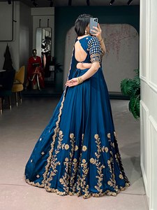 TENNECY Rangoli Choli en soie brodé de fils délicats, longueur cheville, pour fêtes d'hiver et mariages, protection solaire, séchage rapide, extensible - Product Image 5