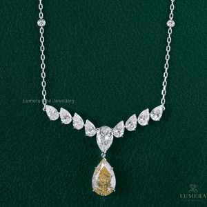 Collier chaîne en or 14 carats avec diamant en forme de poire gradué certifié IGI, serti d'une pierre centrale fantaisie jaune en forme de poire - Product Image 1