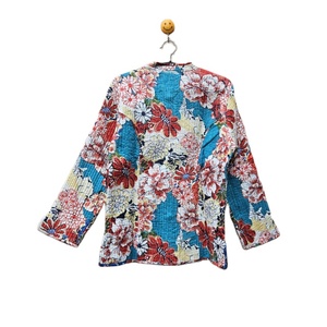 Chaqueta acolchada de algodón Vintage para mujer hecha a mano India estilo bohemio Elegante ropa de abrigo de invierno estampado de rayas de lino suave - Product Image 6