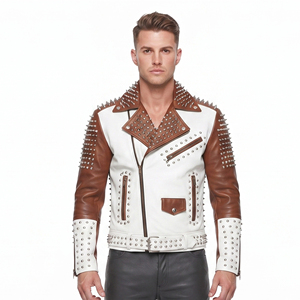 Blouson de motard en cuir véritable pour homme, clouté, zippé, col rabattable, imperméable avec logo frontal - Product Image 1