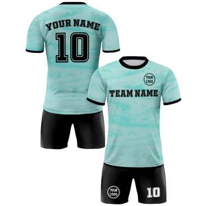 Fabricant d'uniformes de football 100 % polyester de qualité supérieure, proposant des ensembles de vêtements d'équipe OEM ODM, respirants, légers, en tissu court. - Product Image 5