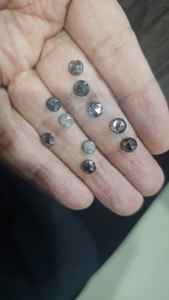 Diamantes sueltos naturales de 6 mm, talla rosa, redondos, tipo sal y pimienta, calibrados en mm, incluidos los de tamaño N. 100%, con pureza I2 a I3, diamantes Gemone. - Product Image 3