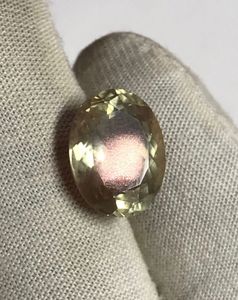 Piedra de sol de Oregón natural, corte ovalado, brillante y reluciente. - Product Image 2