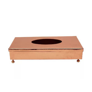 Boîte à mouchoirs suspendue portable en cuivre, motif floral audacieux, faite à la main, moderne - Product Image 1