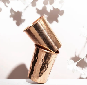 Gobelet à boisson artisanal moderne en verre et cuivre, élégant, réutilisable, écologique, grande capacité, compatible lave-vaisselle, avec bouchon à vis. - Product Image 1