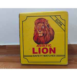 Cerillas LION de Primera Calidad para Uso en Interiores y Exteriores, Producto Duradero y Confiable - Product Image 1