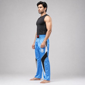 Pantalon de kick-boxing performant, fabriqué avec des matériaux respirants, assurant confort, flexibilité et durabilité. - Product Image 3