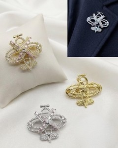 Broche de Flor de Cristal Elegante y Brillante en Oro y Plata con Piedras de Circonio, Pin de Solapa, Joyería para Mujeres y Hombres - Product Image 1