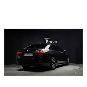 BMW Série 5 520i M Sport 2023, 18 131 km, boîte automatique, conduite à gauche, sièges en cuir, caméra de recul - Product Image 2