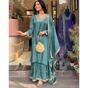 Conjunto de Traje de Fiesta para Mujer de Diseñador con Elegante Top Plazzo y Hermoso Dupatta - Product Image 6