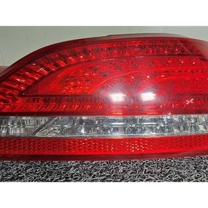 Feu arrière droit d'occasion Equus 924023N000 - Product Image 3