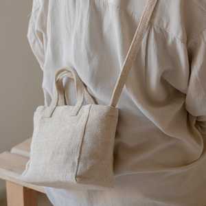 Bolso Bandolera de Yute con Impresión Personalizada, Bolso Tipo Sling Moderno para Uso Promocional - Product Image 6