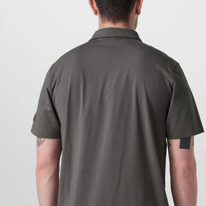 บริการออกแบบเสื้อยืดผู้ชายแบบ OEM คอปกพับได้ ดีไซน์สำหรับกิจกรรมกลางแจ้ง ปี 2026 เสื้อยืดลำลองแฟชั่นผู้ชาย ทรงหลวม สไตล์สตรีท - Product Image 6