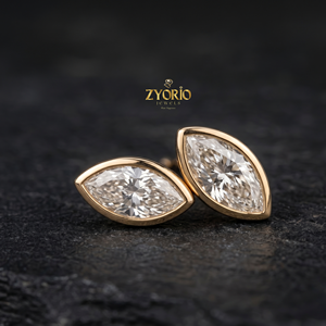 ต่างหูเพชรทรงคุชชั่นแบบคลาสสิกจาก Zyorio Jewels เพชรเพาะเลี้ยงในห้องปฏิบัติการ ทองคำขาว 14k รับรองโดย IGI ของขวัญสุดอินเทรนด์สำหรับผู้หญิง - Product Image 3