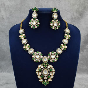 Collar de Plata de Ley 925 Chapado en Oro de 22k con Colgante Solitario de Moissanita Natural Vintage para Mujer, Joyería para Boda - Product Image 1