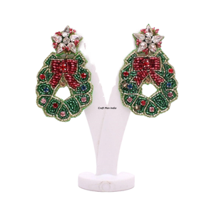 Pendientes Bordados Hechos a Mano con Diseño Clásico de Árbol de Navidad Verde, con Cuentas de Vidrio, Joyería Festiva de la India - Product Image 1