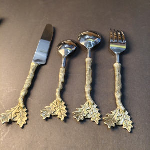 Ensemble de couverts en laiton avec motif de feuilles de chêne dorées rustiques, thème forestier, cuillère, fourchette, couteau en acier inoxydable pour la décoration de fête, écologique - Product Image 6