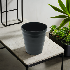 Elegantes macetas inteligentes en forma de V, venta al por mayor, macetas duraderas para el hogar, la escuela y el uso público - Product Image 2