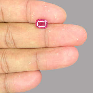 พลอยทัวร์มาลีนรูเบไลต์ธรรมชาติแบบเม็ดเดี่ยว 1.61 กะรัต - Product Image 2