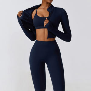 Nouvel arrivage : Ensemble de yoga sans couture 3 pièces pour femme – Short et haut de sport extensibles dans les quatre sens - Product Image 3