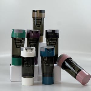 Botella mezcladora de plástico de 600 ml con infusor de té, a prueba de agua, ecológica, para gimnasio, camping y deporte. - Product Image 4