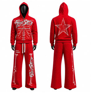 Conjunto Deportivo Rojo con Capucha para Hombre, Estilo Urbano, Cierre Completo, Corte Regular, Forro Polar de Invierno, Pantalones con Estampado Ecológico y Diseño de Estrella - Product Image 1