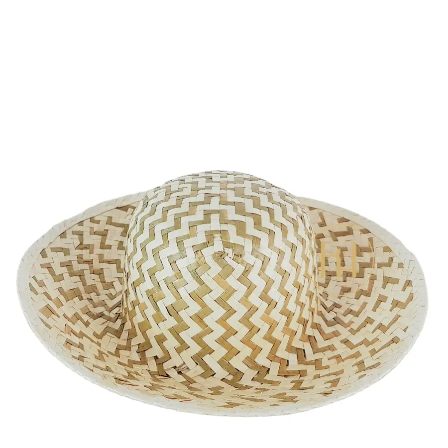 หมวกใบปาล์มฟางหญ้าทะเลชายหาดฤดูร้อน,โรงงานในเวียดนาม