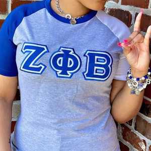 T-shirt à manches raglan Zeta Phi Beta, gris et bleu, broderie de lettres grecques, t-shirt pour femme, coupe décontractée et élégante - Product Image 6
