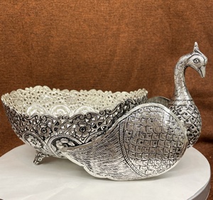 Hàng Mới Về Trang Trí Nhà Cửa Hai Ria Mép Thiết Kế Con Công Có Cánh Dân Tộc Urli Bằng Đồng Để Tặng Bát Thủ Công Đẹp - Product Image 2