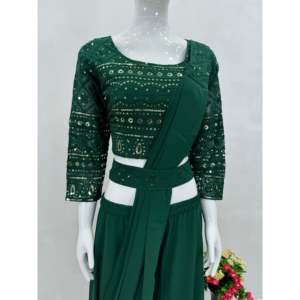 Choli y Sharara de Chifón de Diseño para Fiestas con Hermosa Dupatta - Product Image 2