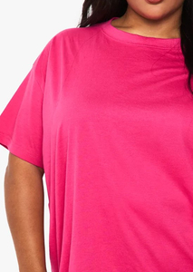 T-shirts pour femmes surdimensionnés, personnalisables, design actuel, couleur rose tendance, doux, confortables et idéals pour tous les jours. - Product Image 6