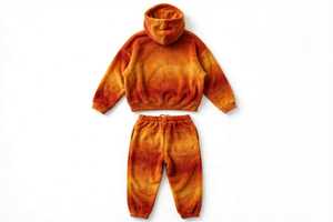 Conjunto Deportivo Unisex Naranja de Dos Piezas, Sudadera con Capucha y Cordón Ajustable, Pantalones Jogger de Corte Regular - Product Image 2