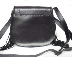 Sac bandoulière bohème en cuir véritable vintage avec motif brodé, franges et fermeture à rabat, sangle unique, été/hiver - Product Image 3