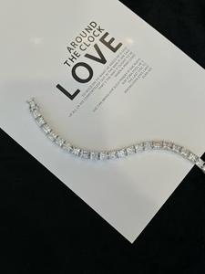 ICEWALD Brazalete Unisex de Oro Blanco de 10k con Diamante Cultivado en Laboratorio, Corte Princesa de Lujo, Certificado IGI, 9g, para Hombres y Mujeres - Product Image 4