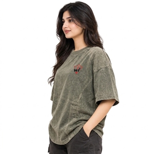 เสื้อยืดโอเวอร์ไซส์ผู้หญิงแบบย้อมสีเอซิดวอช ผ้าฝ้ายใส่สบายสำหรับทุกวัน เสื้อยืดโอเวอร์ไซส์ผู้หญิงแบบย้อมสีเอซิดวอช เหมาะสำหรับการเดินทางและการสวมใส่ในชีวิตประจำวัน - Product Image 6