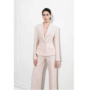 Nouvelle Arrivée Blazers Élégants pour Femmes ELISE FIT BLAZER Simple Boutonnage 61% RAYON 39% COTON Blazer Décontracté pour Femmes Vêtements pour Femmes - Product Image 1