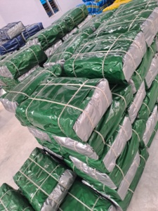 Bâche en PE sur mesure la plus vendue, en tissu maillé uni avec œillets étanches, meilleur prix pour usage extérieur polyvalent - Product Image 6
