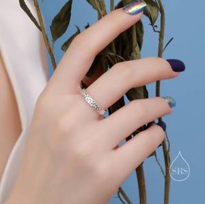 แหวนเงินแท้แบบตอกลาย แหวนเงินลายตอก รูปทรงออร์แกนิก แหวนลายตอก - Product Image 3